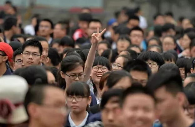 重磅！2019成都中考分?jǐn)?shù)線出來了！