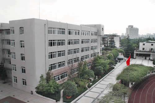 列五中學石公辦還是民辦？