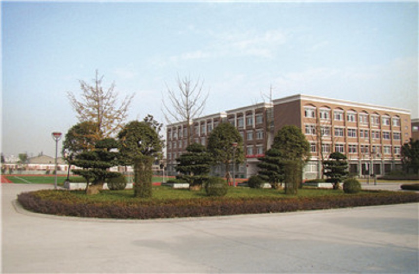 北大附中成都新津?yàn)槊鲗W(xué)校地址在哪里？