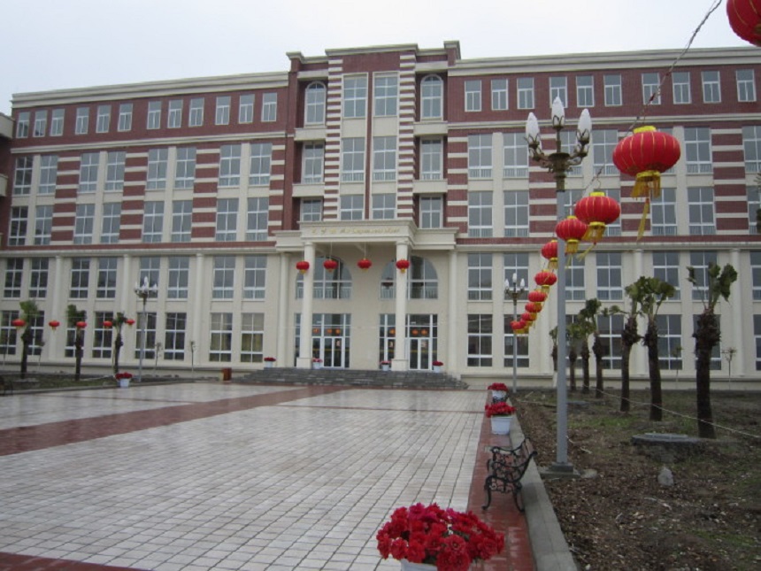 四川師范大學附屬第三實驗中學聯(lián)系電話是多少？