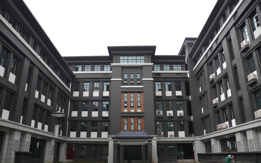 成都二十中學2018年中考分數線是多少？