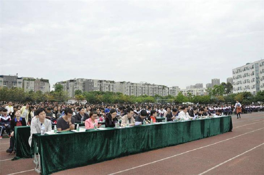 龍泉二中怎么樣、好不好？