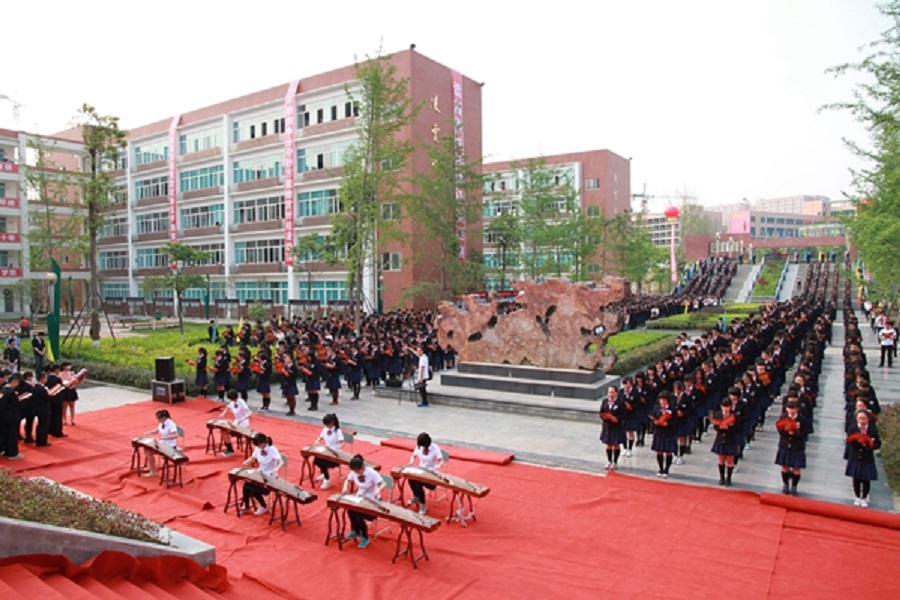 綿陽中學(xué)實(shí)驗(yàn)學(xué)校聯(lián)系電話是多少？