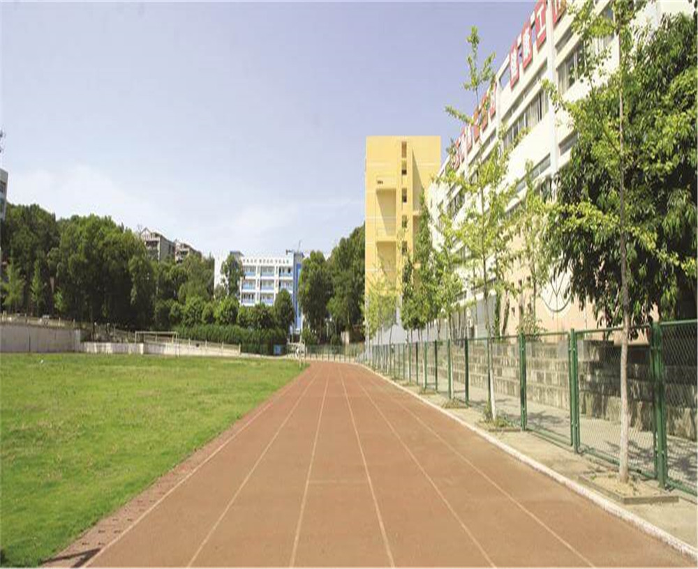 廣元實(shí)驗(yàn)中學(xué)學(xué)校詳細(xì)地址在什么地方？
