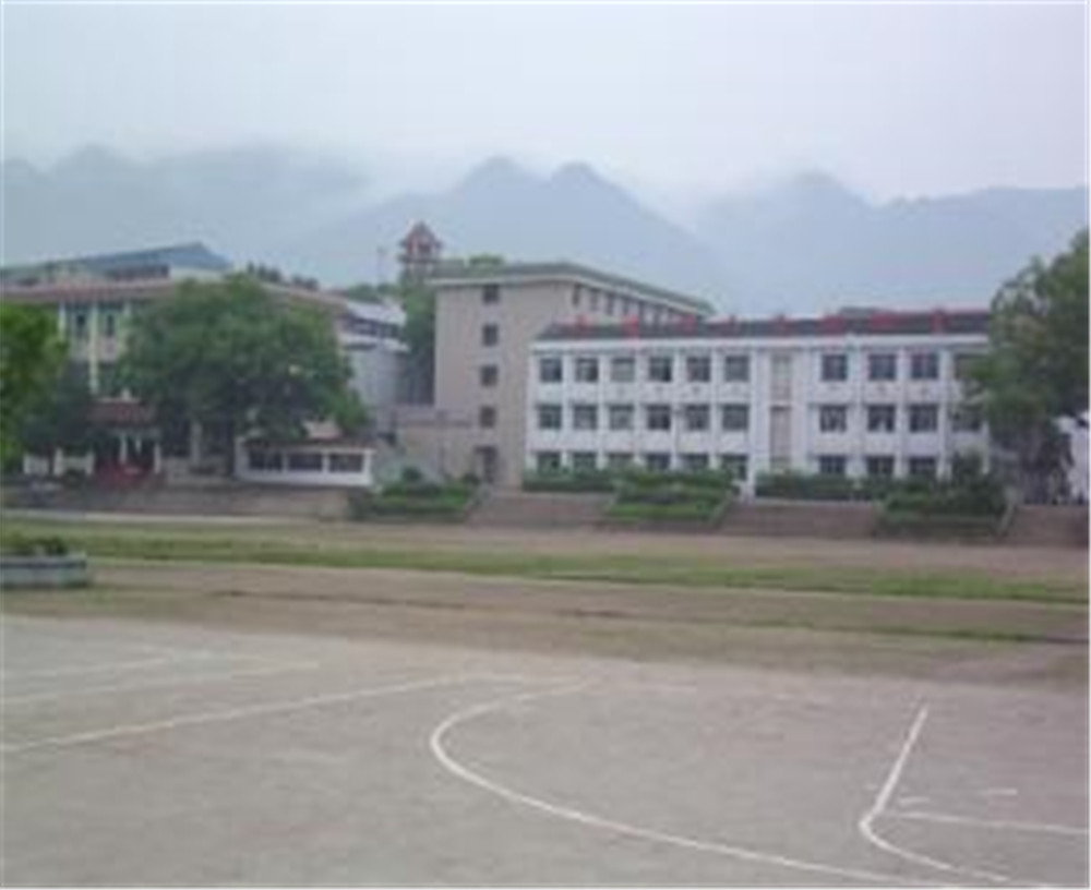 大竹縣文星中學(xué)學(xué)校環(huán)境怎么樣？