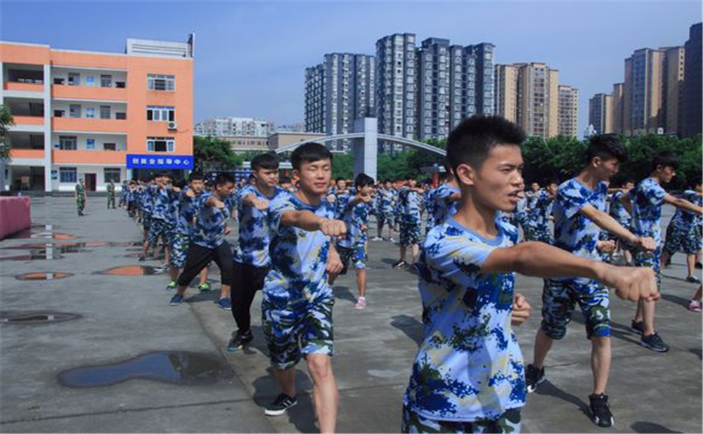 內(nèi)江十中學(xué)校詳細(xì)地址在什么地方？
