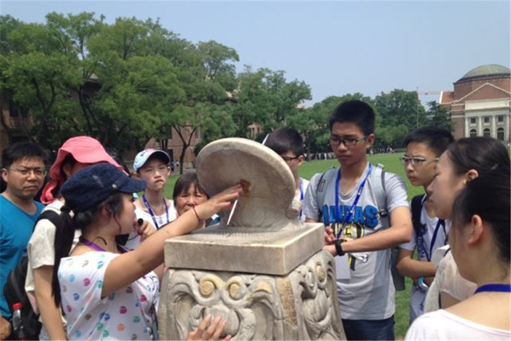 成都七中嘉祥外國(guó)語(yǔ)學(xué)校怎么樣？