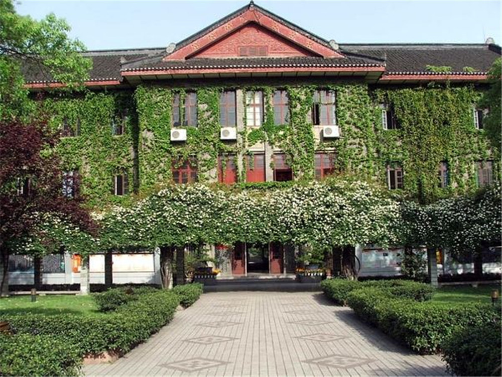 成都市田家炳中學(xué)的升學(xué)率怎么樣？
