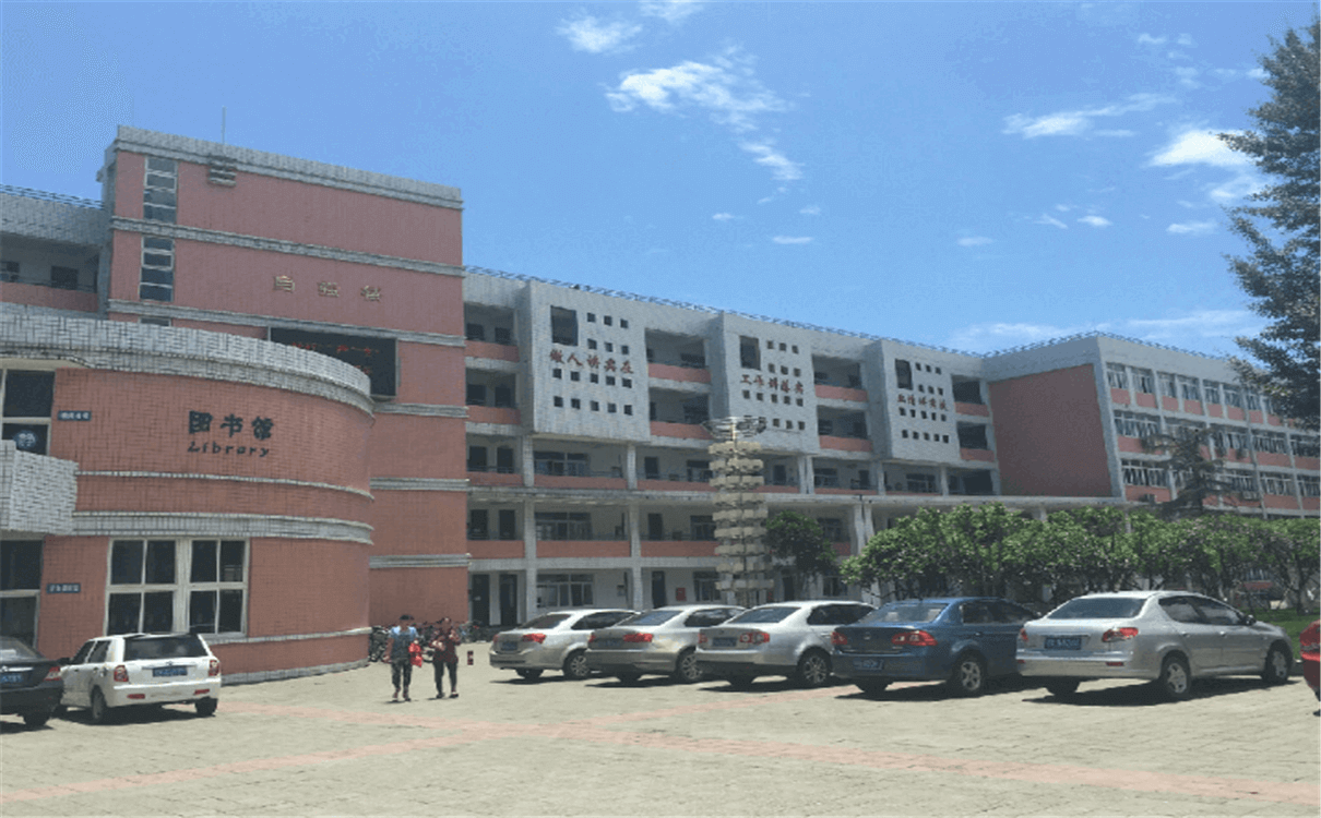 成都市籍田中學高中部的錄取分數(shù)是多少？