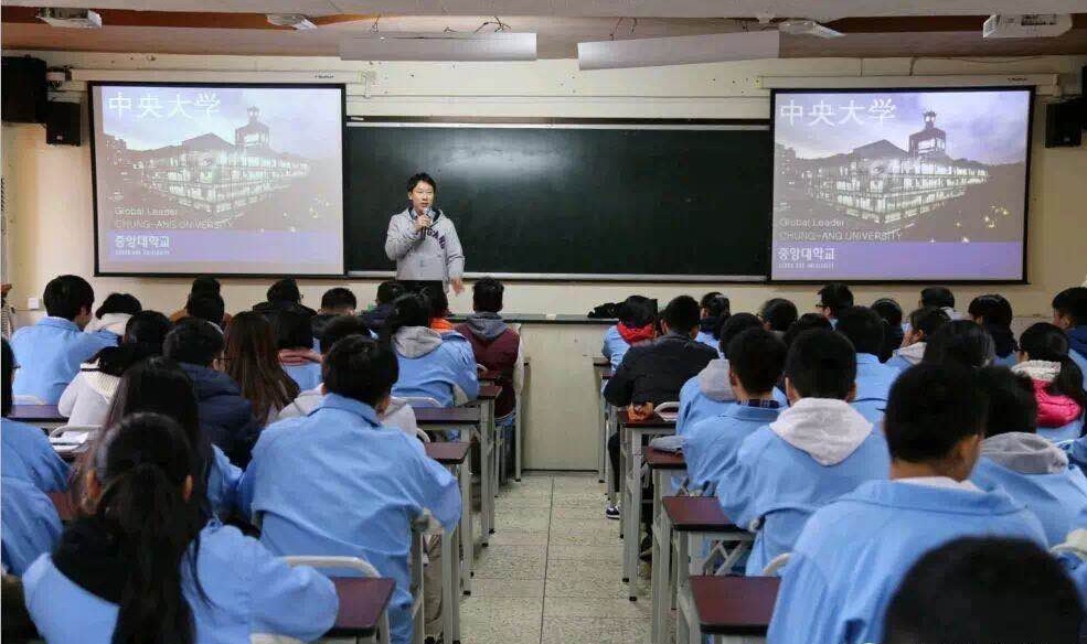 通錦中學的錄取分數線是多少？