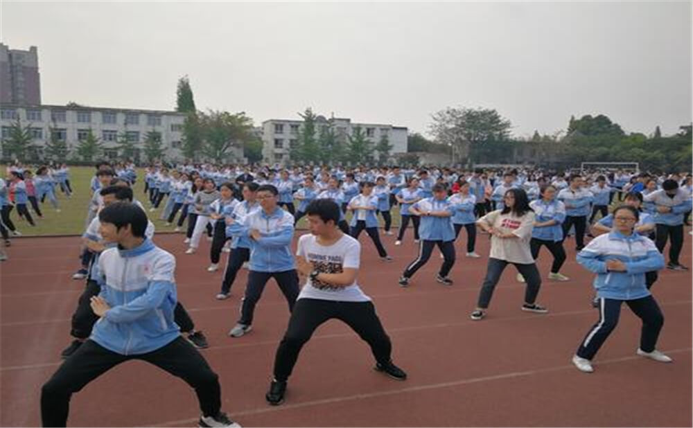 華潤高級(jí)中學(xué)育才的升學(xué)率是多少？