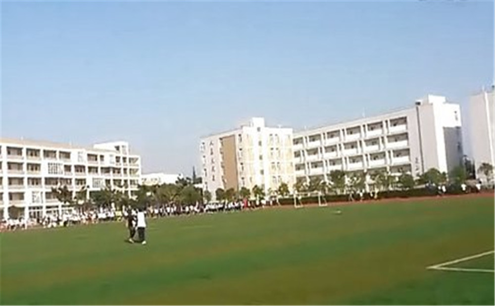 郫縣四中的高考升學(xué)率高不高？