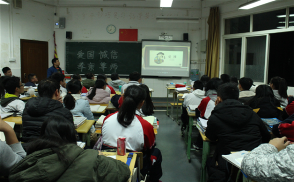 郫縣二中去年的錄取分?jǐn)?shù)線是多少？