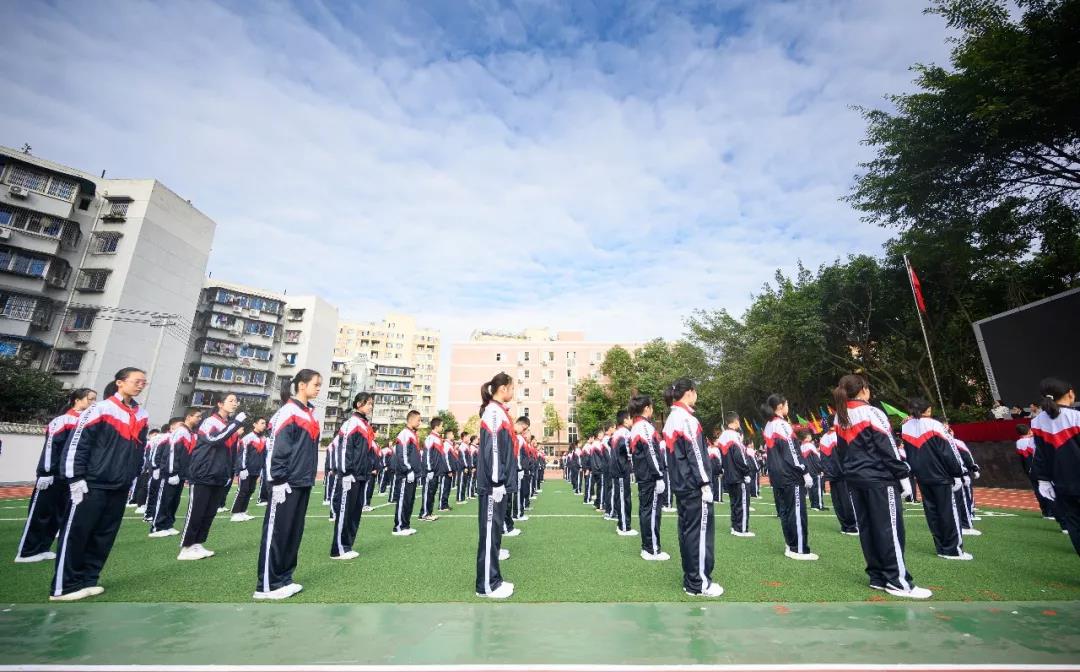 成都西川中學(xué)近三年的錄取分?jǐn)?shù)線是多少？