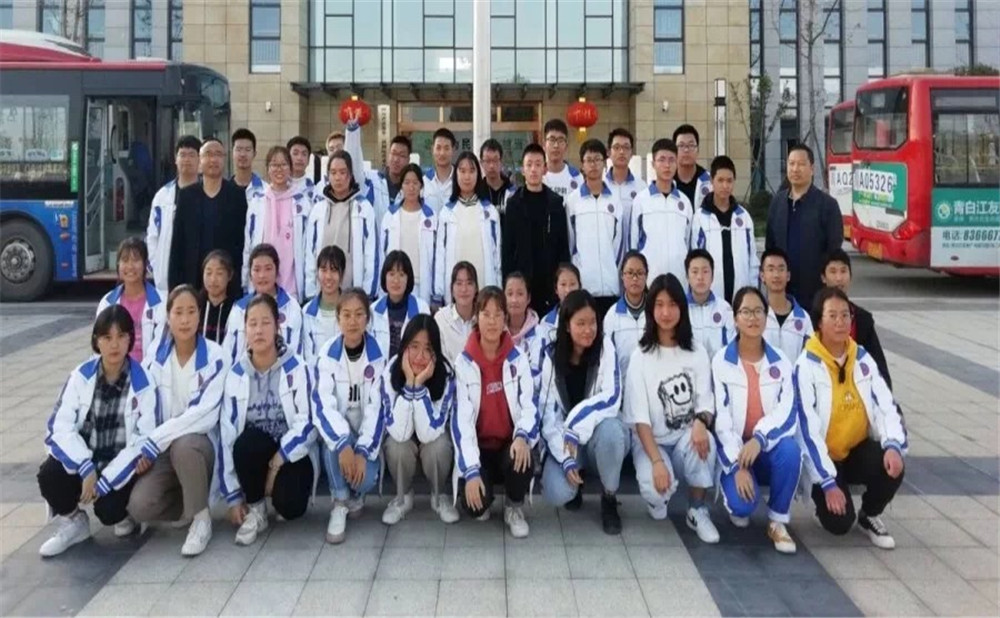 城廂中學(xué)老師怎么樣？