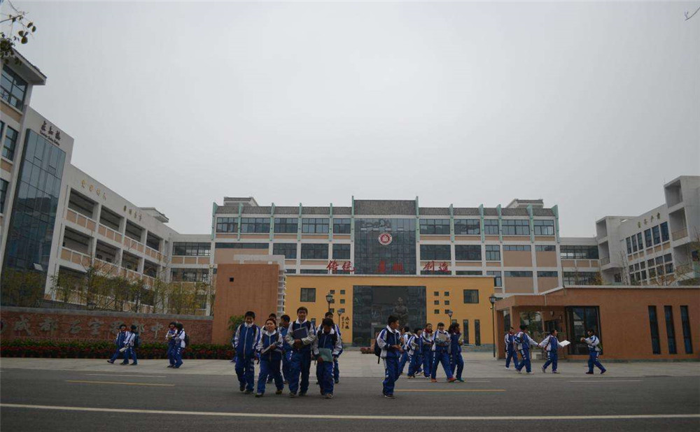 成都石室蜀都中學(xué)高中宿舍怎么樣？