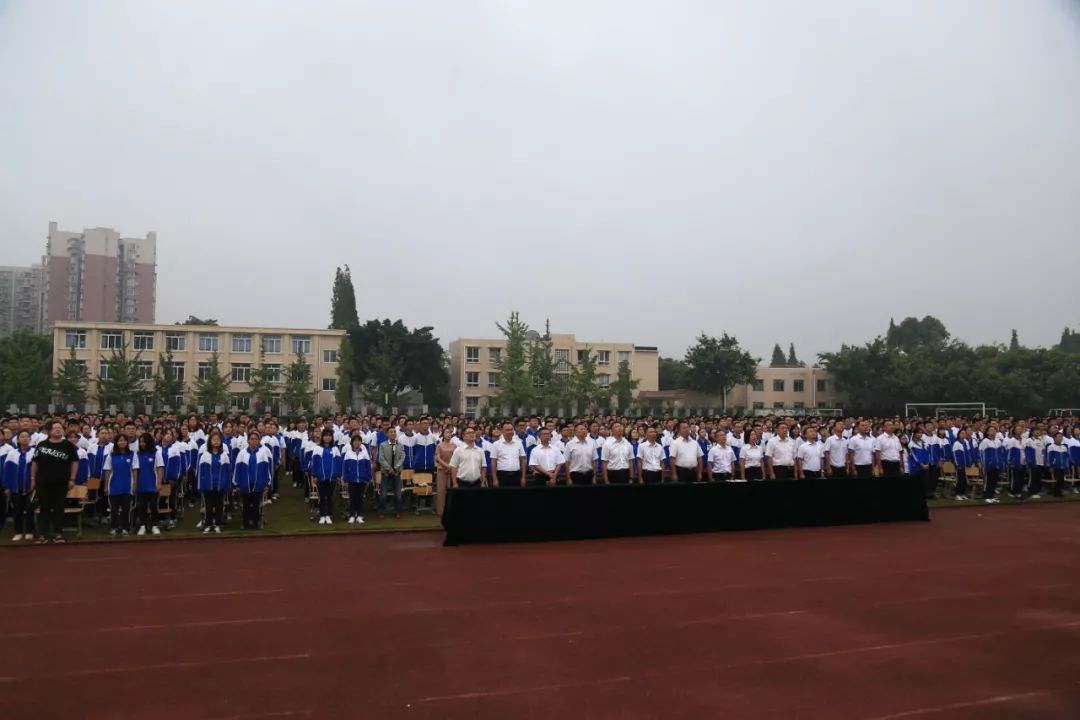 華潤高級(jí)中學(xué)近三年的錄取分?jǐn)?shù)線是多少？