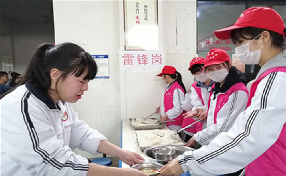 成都市太平中學(xué)的錄取分?jǐn)?shù)是多少？