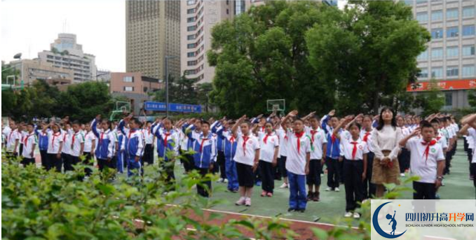 成都市第十七中學(xué)的實驗班怎么樣？