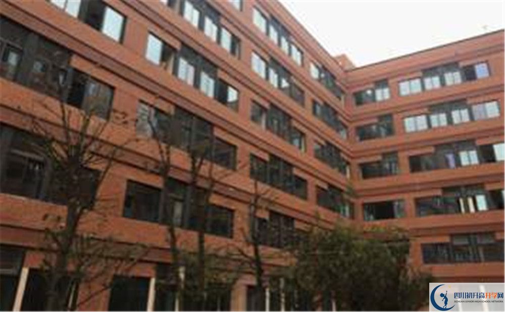 成都實外新都五龍山學校高中本部的錄取分數(shù)是多少？