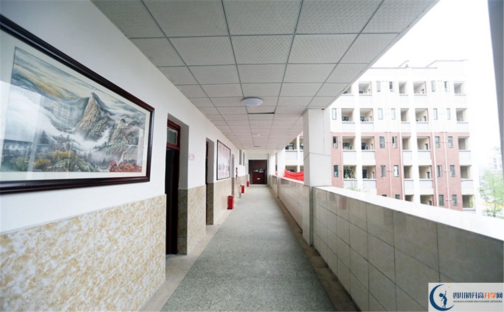 育才學校是怎么樣的學校？