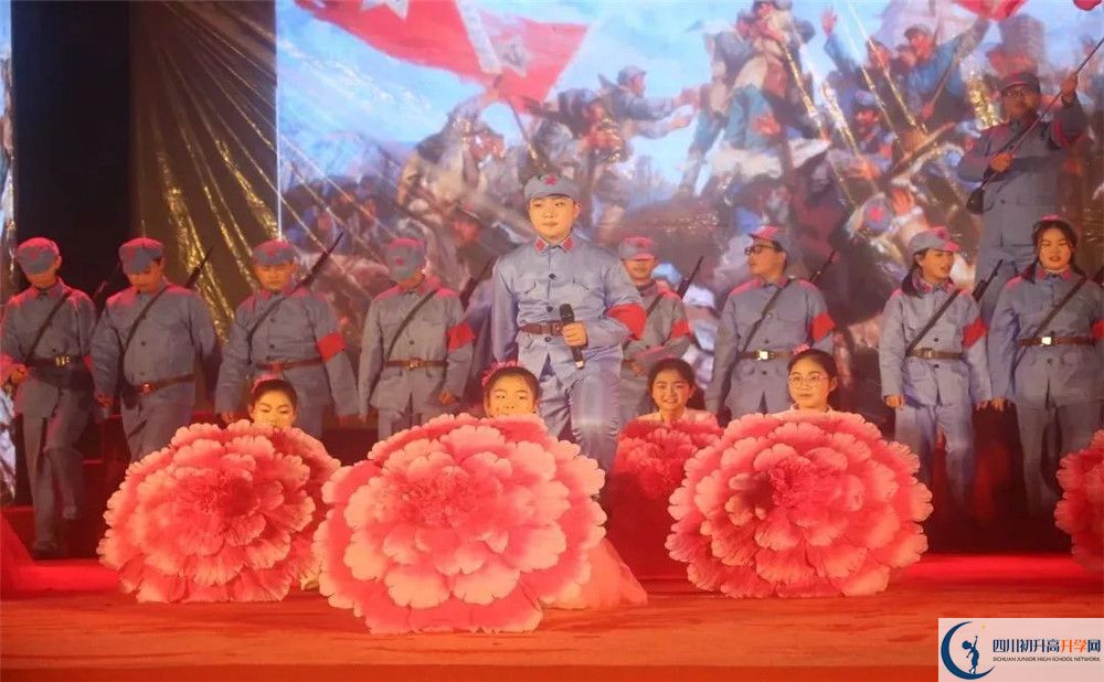 龍泉二中一年的學(xué)費(fèi)是多少？