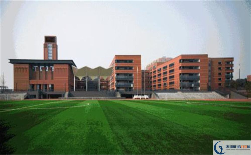 成都實(shí)外新都五龍山學(xué)校的高中住宿好不好？