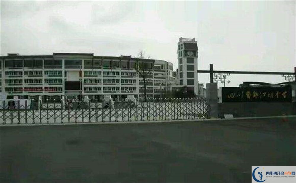 都江堰中學(xué)2020年外地招生考試時(shí)間是多久？