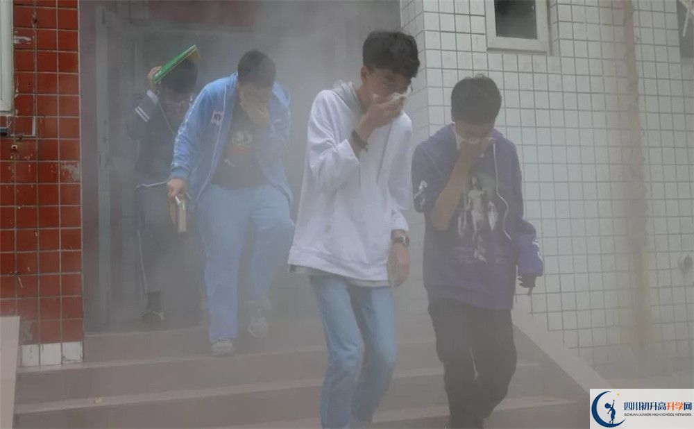 新都二中2020年高一入學(xué)考試時間是多久？