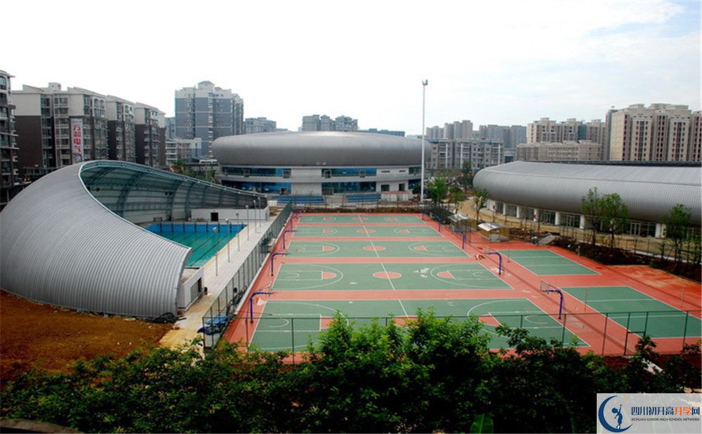 簡陽中學住宿費用是多少？