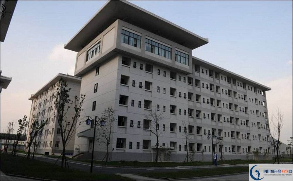 成都石室中學北湖校區(qū)招生考試科目是什么？