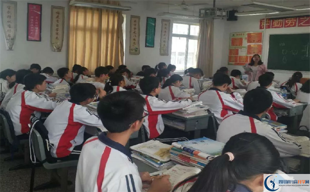 濛陽中學(xué)平行班與實(shí)驗(yàn)班差多少？