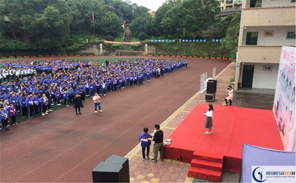 簡陽實驗中學(xué)位置在哪里？