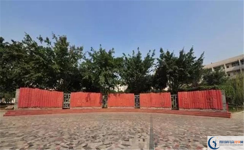 溫江二中實(shí)驗(yàn)班人數(shù)是多少？