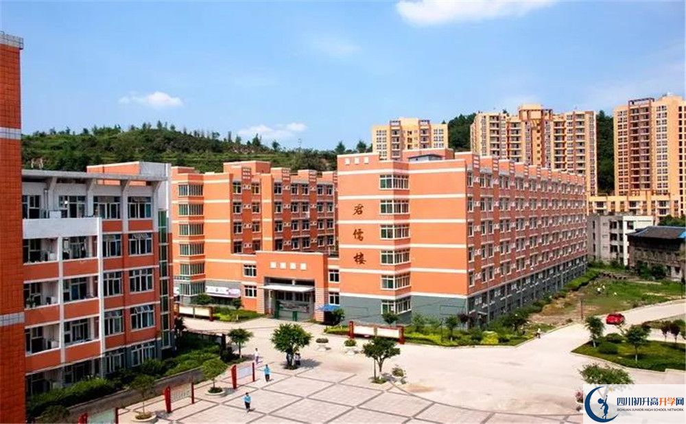 簡(jiǎn)陽(yáng)中學(xué)高中分班考試難嗎？