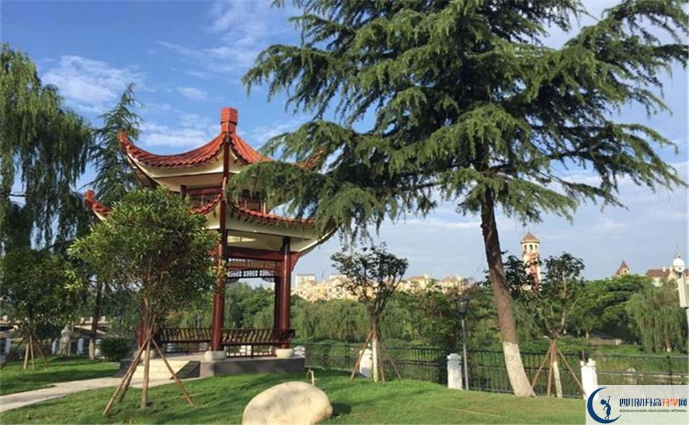 三原外國語學(xué)校平行班中考重點(diǎn)率是多少？