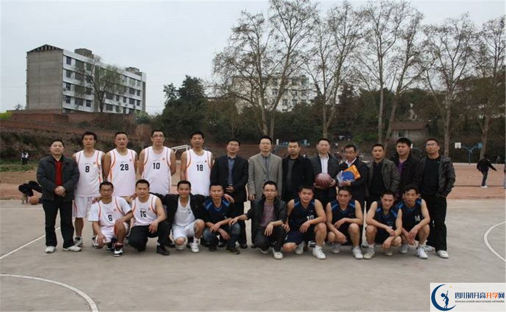 賈家中學中學平行班中考重點率高嗎？