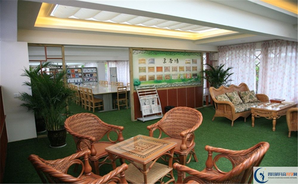 金牛中學(xué)2020年高考人數(shù)是多少？