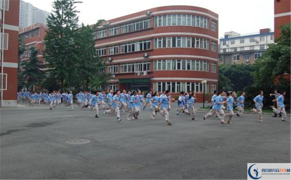 北師大成都實(shí)驗(yàn)中學(xué)怎么樣？